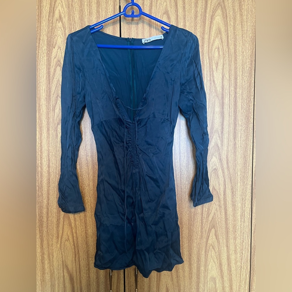 Zara Elegant Green Long Sleeve Dress